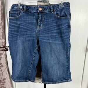 Apt. 9 blue jean mid rise modern Bermuda shorts with pockets